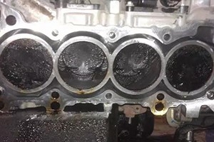 發(fā)動機(jī)積碳嚴(yán)不嚴(yán)重？看完對照下你的車是否會這樣