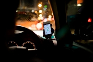 萬(wàn)順叫車鋪設(shè)線下實(shí)體店 開拓空白市場(chǎng)