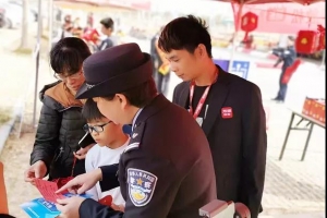 90后司機的“品質(zhì)服務(wù)”法寶真管用，乘客花式點贊