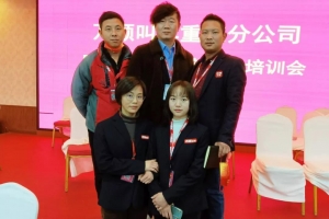 從辦公室文職到萬順叫車，重慶辣妹子的自由與自在